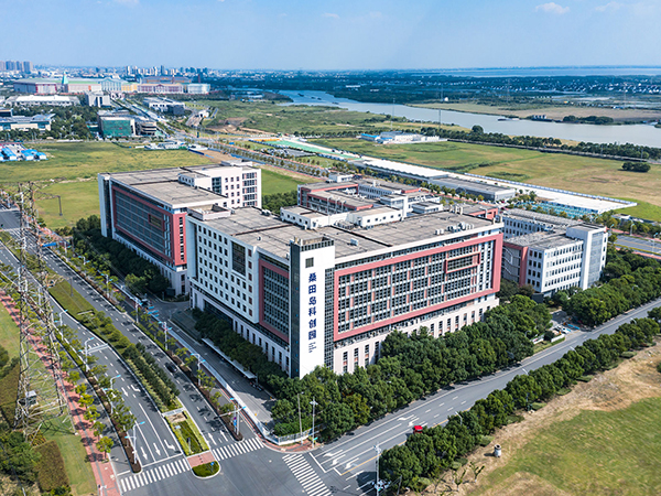 力锐斯UPS和蓄电池 - 苏州桑田岛生物医药产业园项目